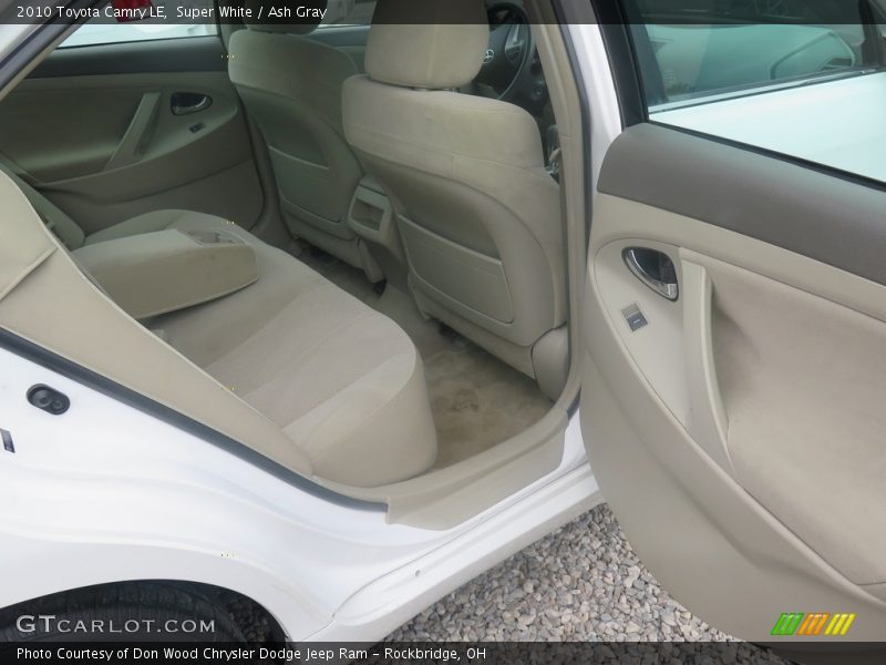 Super White / Ash Gray 2010 Toyota Camry LE