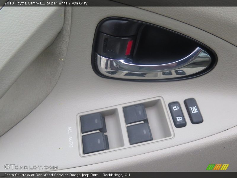 Super White / Ash Gray 2010 Toyota Camry LE