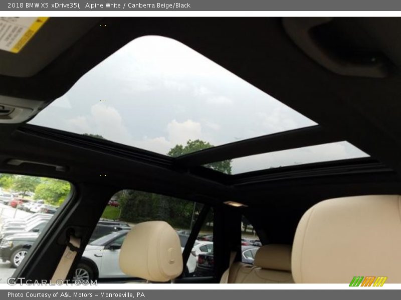 Alpine White / Canberra Beige/Black 2018 BMW X5 xDrive35i