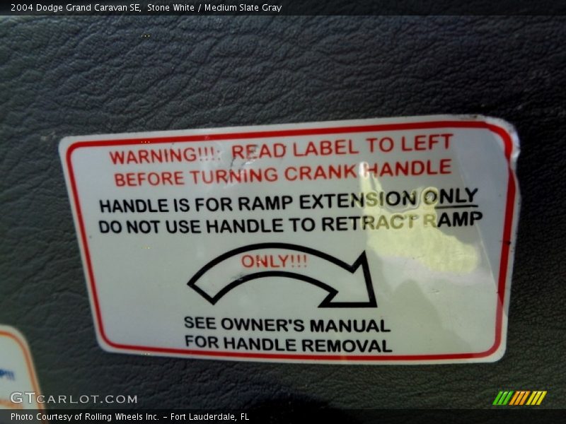 Stone White / Medium Slate Gray 2004 Dodge Grand Caravan SE