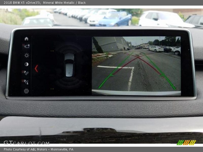 Mineral White Metallic / Black 2018 BMW X5 xDrive35i
