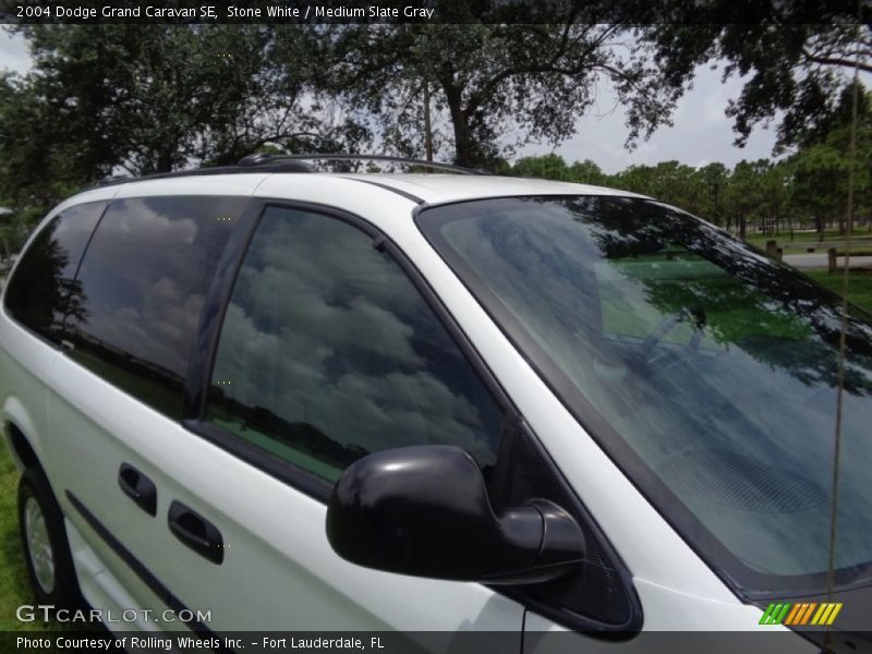 Stone White / Medium Slate Gray 2004 Dodge Grand Caravan SE