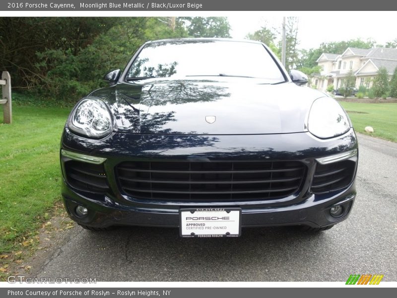 Moonlight Blue Metallic / Black/Luxor Beige 2016 Porsche Cayenne