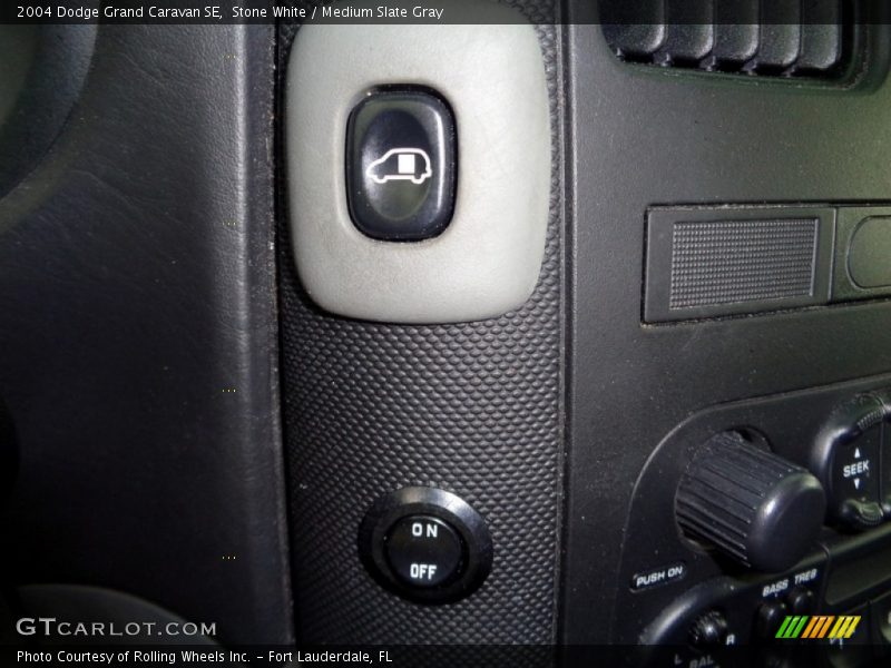 Stone White / Medium Slate Gray 2004 Dodge Grand Caravan SE