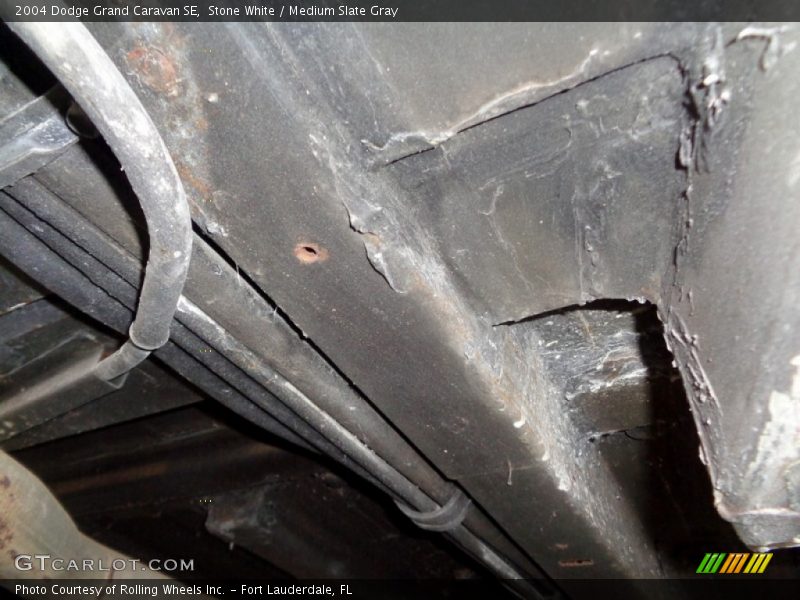 Stone White / Medium Slate Gray 2004 Dodge Grand Caravan SE