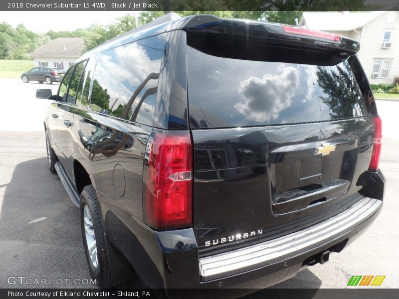 Black / Jet Black 2018 Chevrolet Suburban LS 4WD