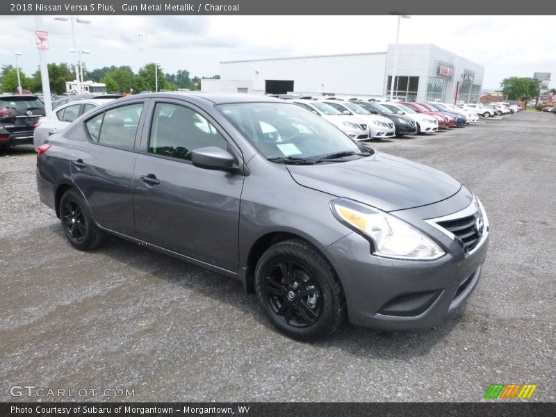 Gun Metal Metallic / Charcoal 2018 Nissan Versa S Plus