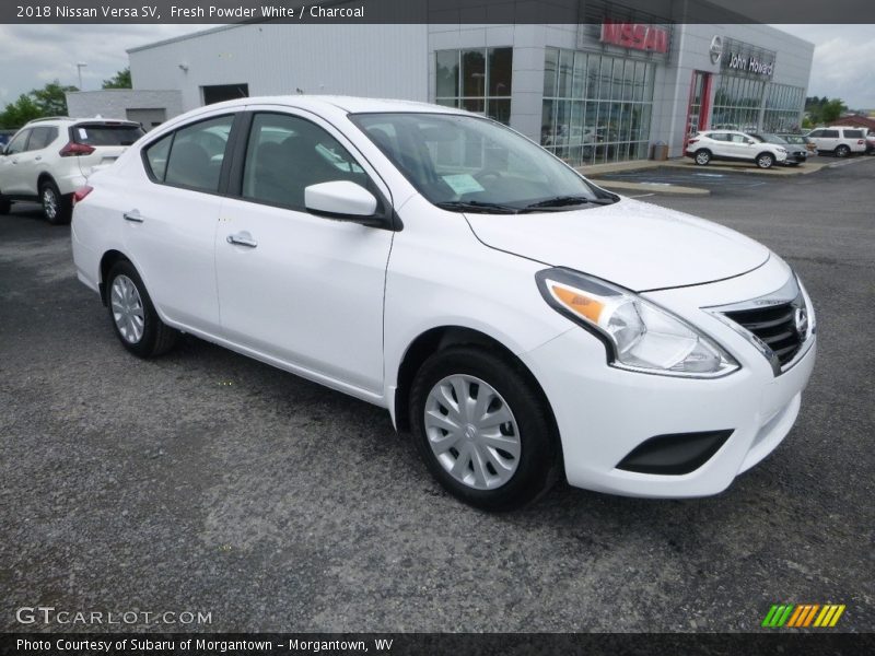 Fresh Powder White / Charcoal 2018 Nissan Versa SV