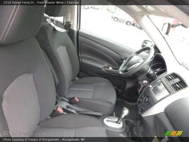 Fresh Powder White / Charcoal 2018 Nissan Versa SV