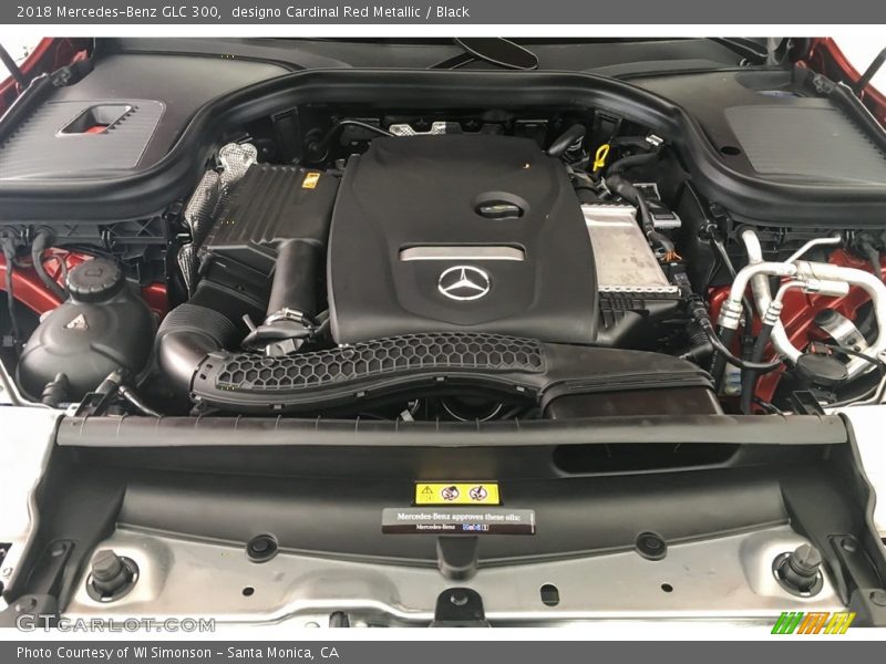 designo Cardinal Red Metallic / Black 2018 Mercedes-Benz GLC 300