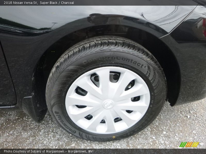 Super Black / Charcoal 2018 Nissan Versa SV