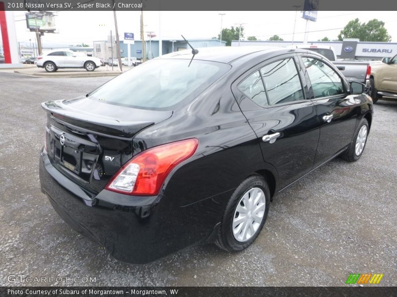 Super Black / Charcoal 2018 Nissan Versa SV