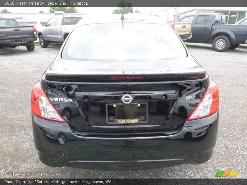 Super Black / Charcoal 2018 Nissan Versa SV