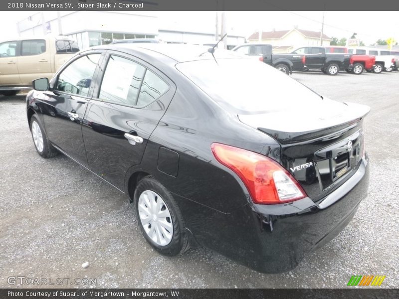 Super Black / Charcoal 2018 Nissan Versa SV