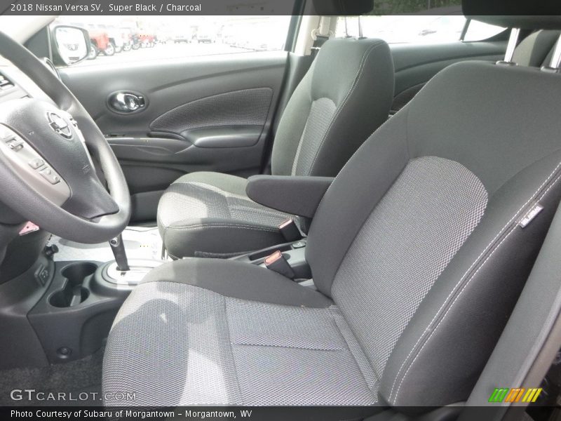 Super Black / Charcoal 2018 Nissan Versa SV