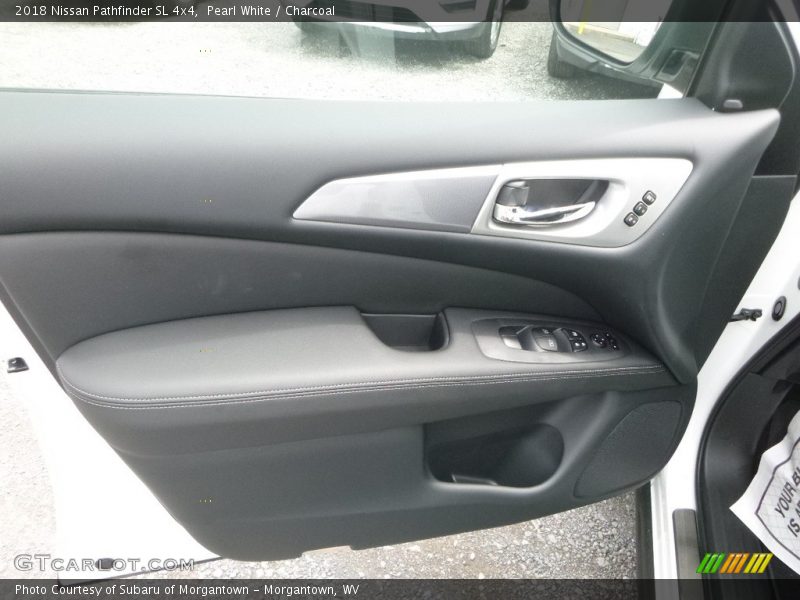 Pearl White / Charcoal 2018 Nissan Pathfinder SL 4x4