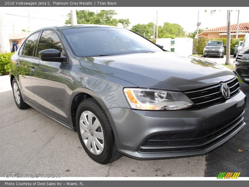 Platinum Grey Metallic / Titan Black 2016 Volkswagen Jetta S