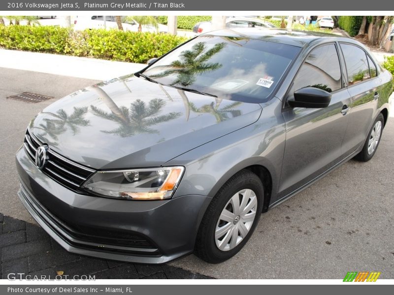 Platinum Grey Metallic / Titan Black 2016 Volkswagen Jetta S