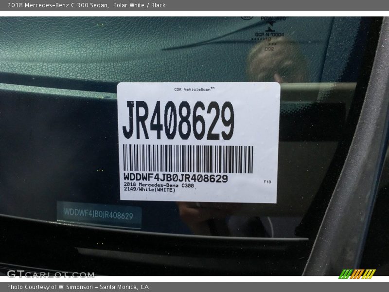 Polar White / Black 2018 Mercedes-Benz C 300 Sedan