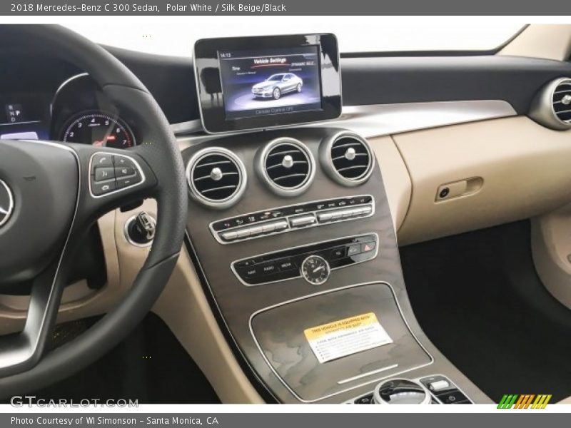 Polar White / Silk Beige/Black 2018 Mercedes-Benz C 300 Sedan