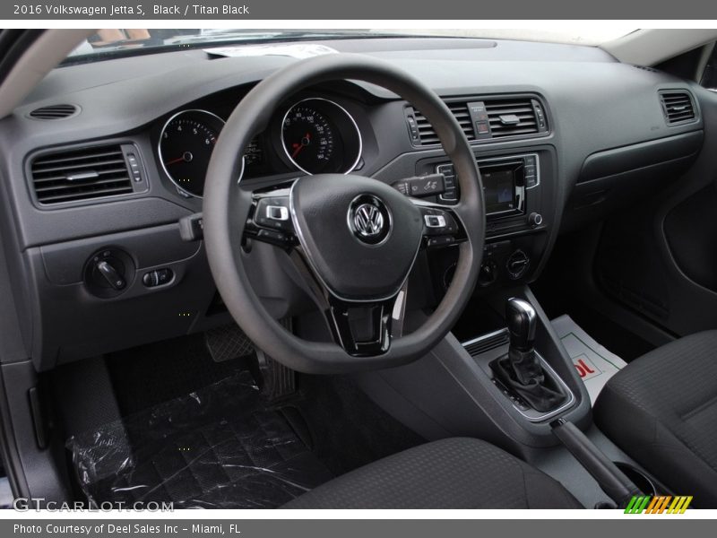 Black / Titan Black 2016 Volkswagen Jetta S