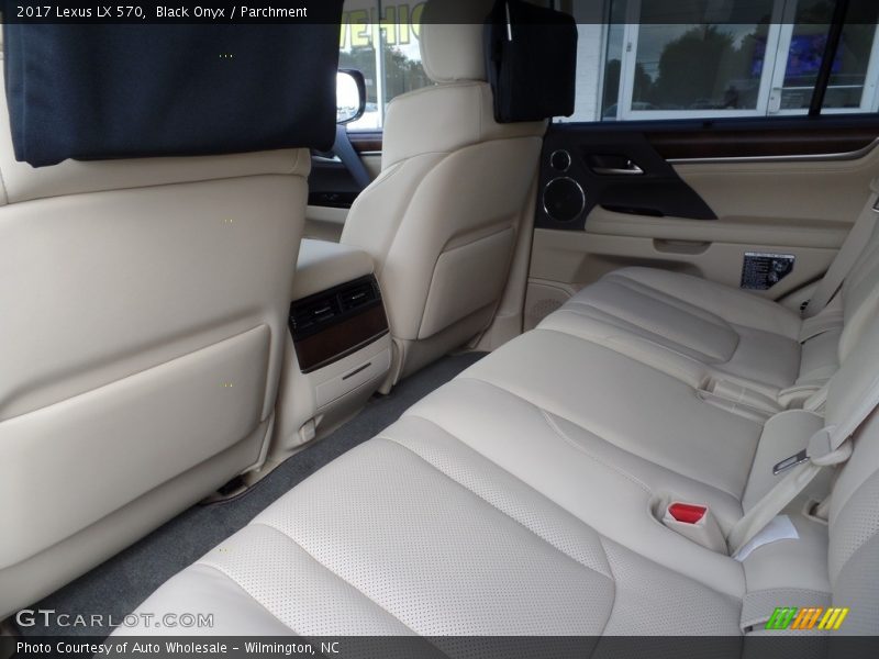 Black Onyx / Parchment 2017 Lexus LX 570