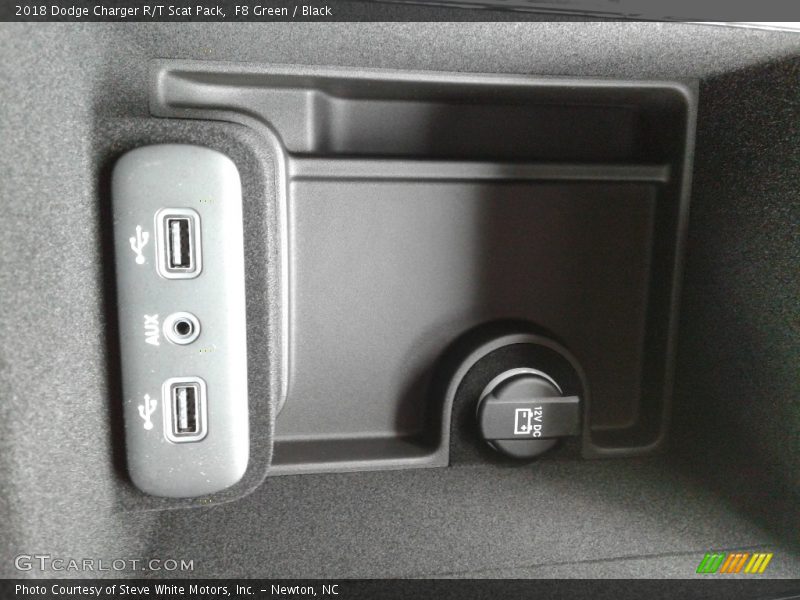 F8 Green / Black 2018 Dodge Charger R/T Scat Pack