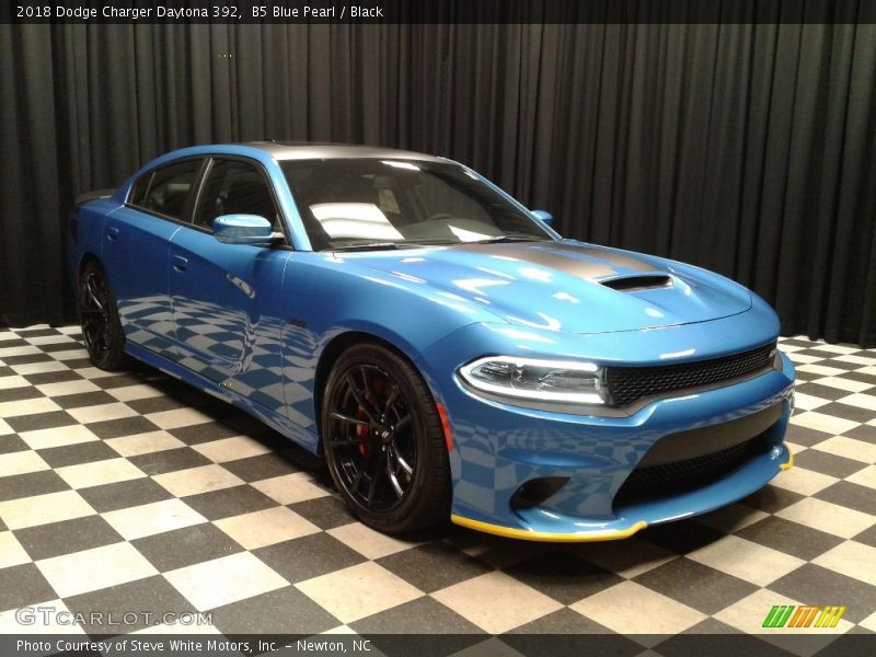 B5 Blue Pearl / Black 2018 Dodge Charger Daytona 392