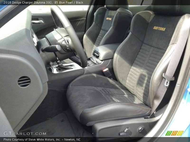 B5 Blue Pearl / Black 2018 Dodge Charger Daytona 392