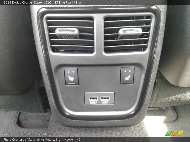 B5 Blue Pearl / Black 2018 Dodge Charger Daytona 392