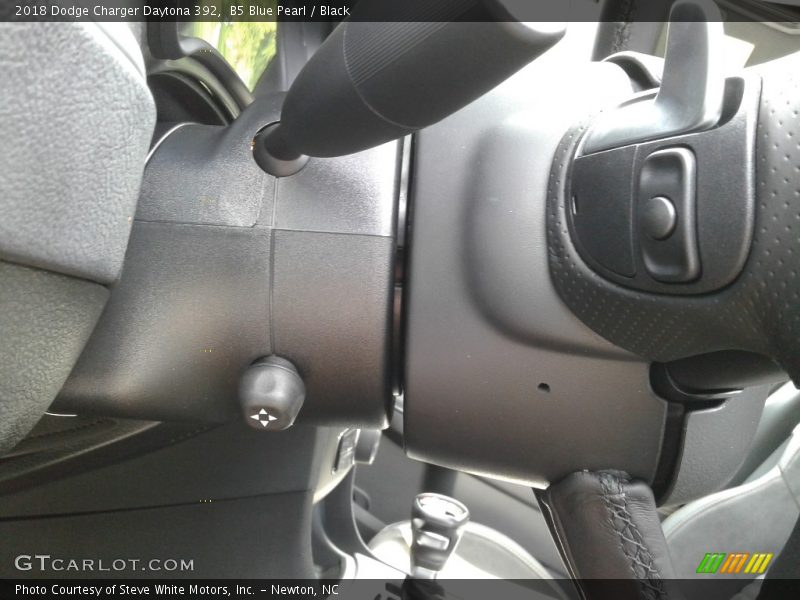 B5 Blue Pearl / Black 2018 Dodge Charger Daytona 392