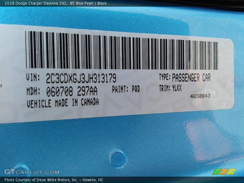 B5 Blue Pearl / Black 2018 Dodge Charger Daytona 392