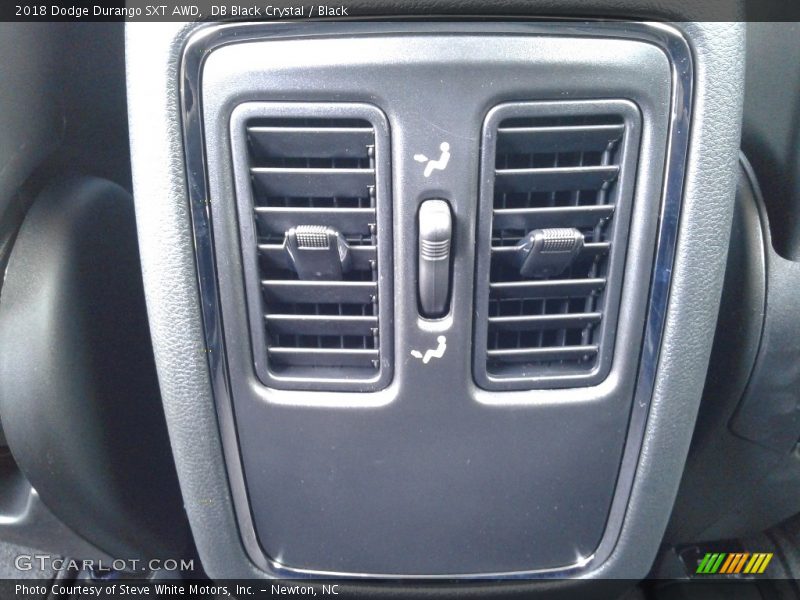 DB Black Crystal / Black 2018 Dodge Durango SXT AWD