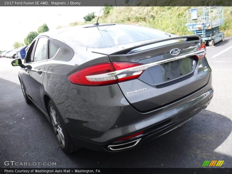 Magnetic / Ebony 2017 Ford Fusion SE AWD
