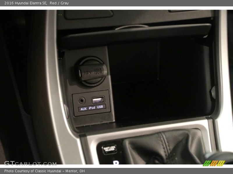 Red / Gray 2016 Hyundai Elantra SE