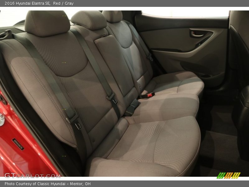 Red / Gray 2016 Hyundai Elantra SE