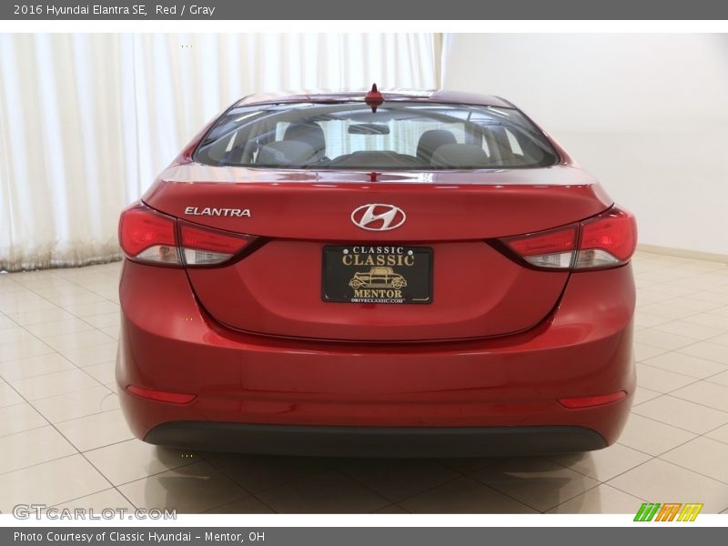 Red / Gray 2016 Hyundai Elantra SE