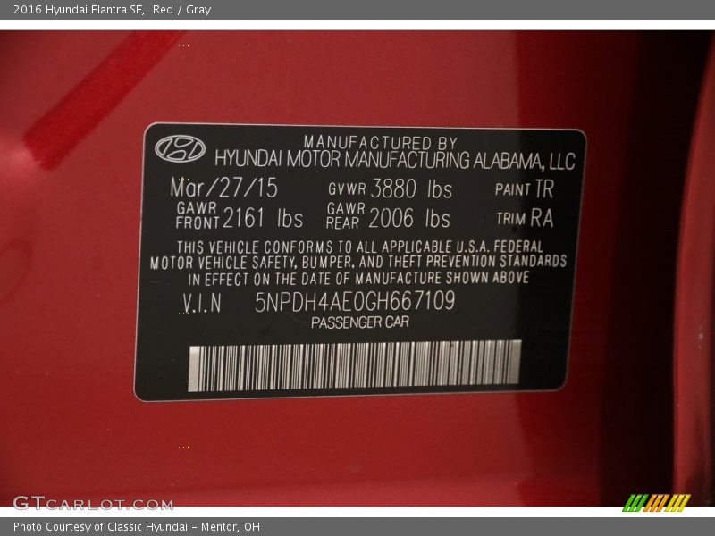 Red / Gray 2016 Hyundai Elantra SE