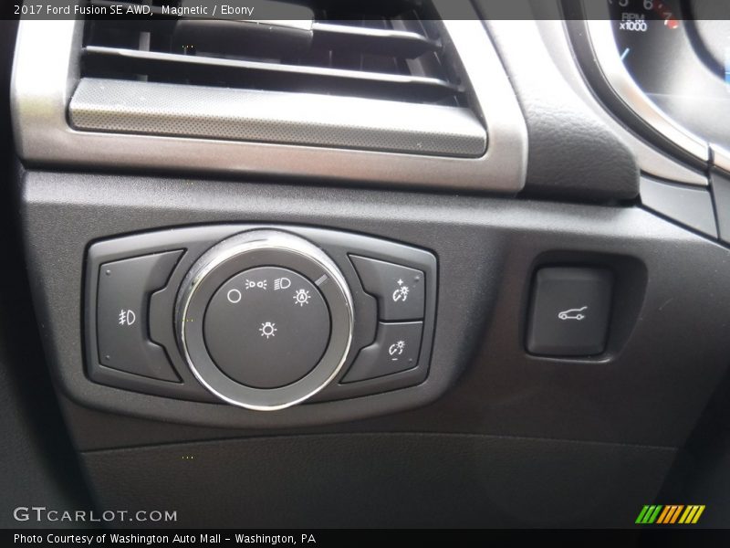 Magnetic / Ebony 2017 Ford Fusion SE AWD