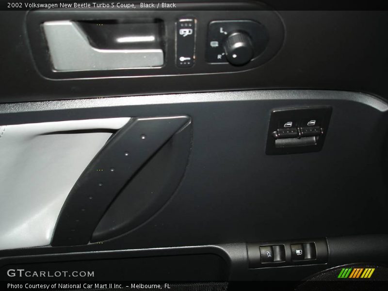 Black / Black 2002 Volkswagen New Beetle Turbo S Coupe
