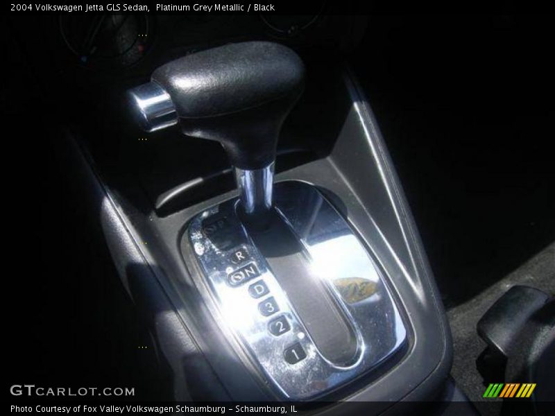 Platinum Grey Metallic / Black 2004 Volkswagen Jetta GLS Sedan