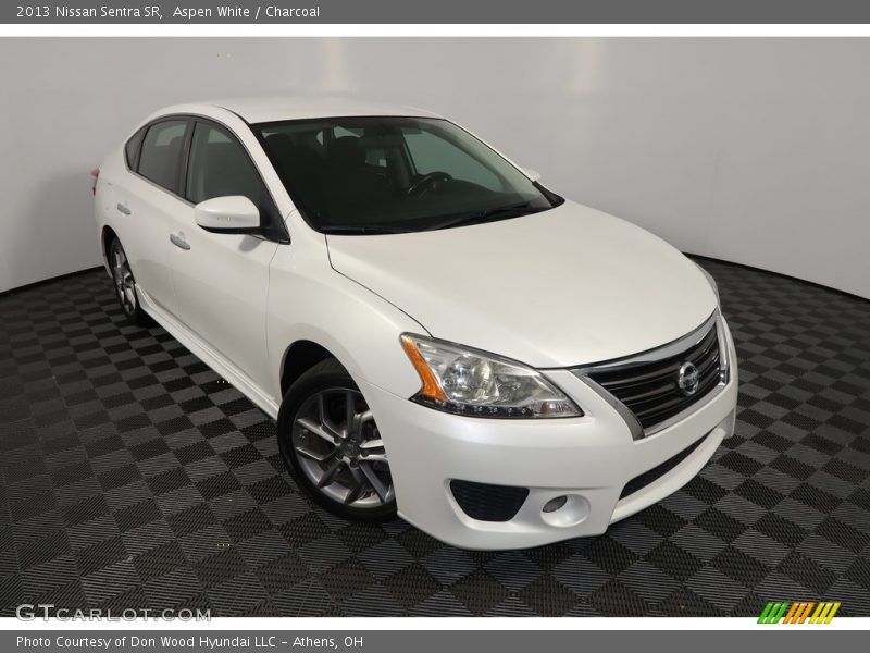 Aspen White / Charcoal 2013 Nissan Sentra SR