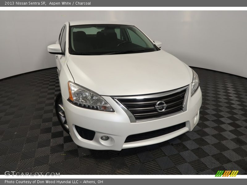 Aspen White / Charcoal 2013 Nissan Sentra SR