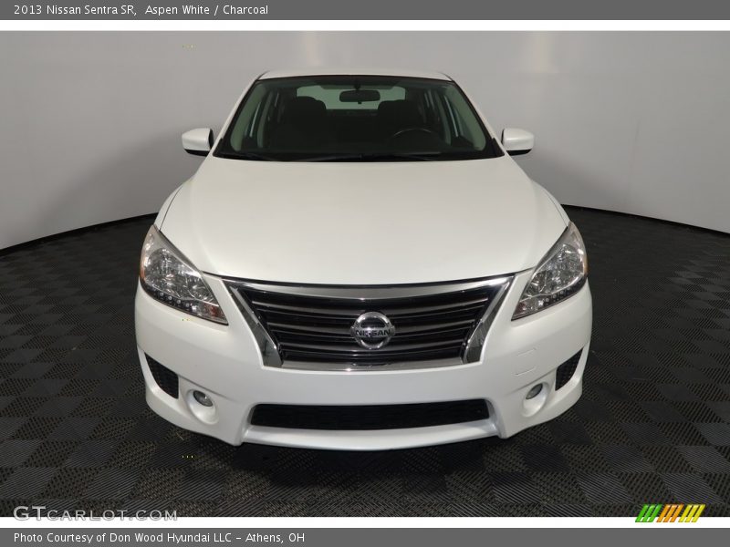 Aspen White / Charcoal 2013 Nissan Sentra SR