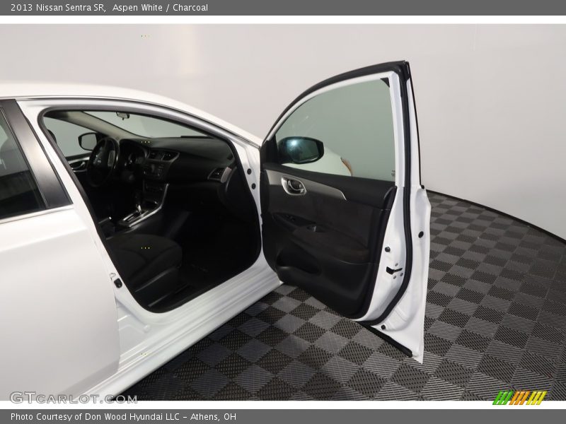Aspen White / Charcoal 2013 Nissan Sentra SR