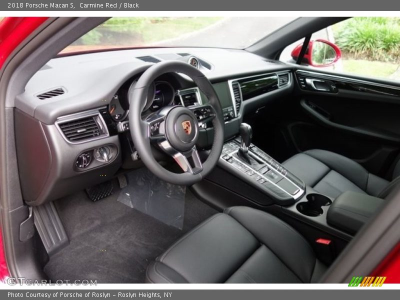 Carmine Red / Black 2018 Porsche Macan S