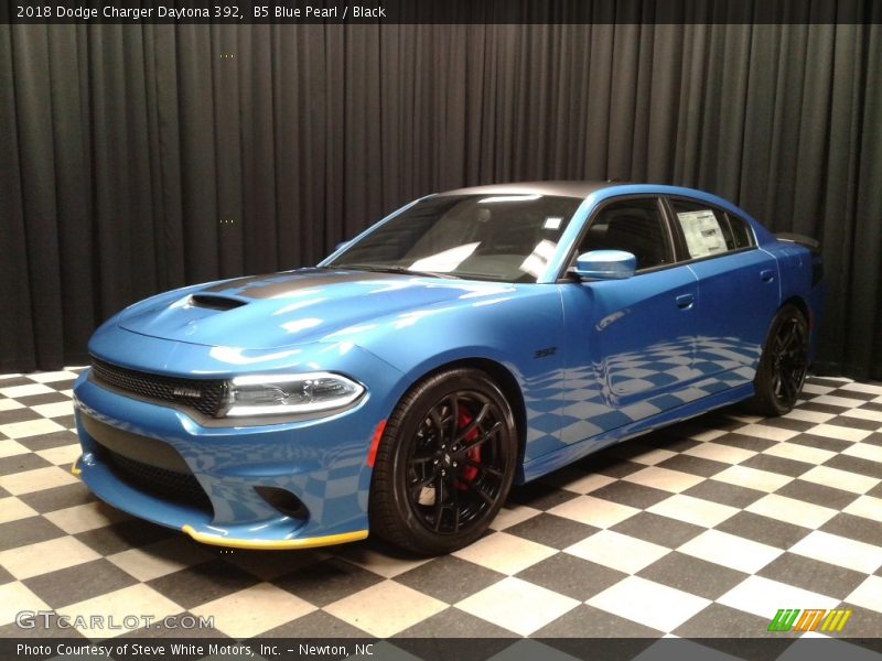 B5 Blue Pearl / Black 2018 Dodge Charger Daytona 392