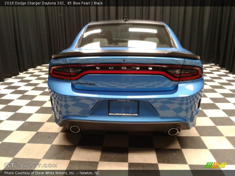 B5 Blue Pearl / Black 2018 Dodge Charger Daytona 392