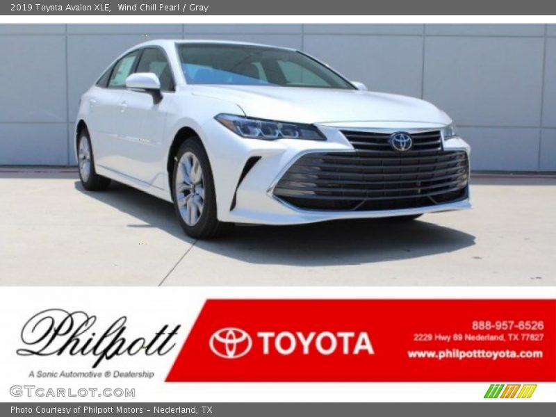 Wind Chill Pearl / Gray 2019 Toyota Avalon XLE