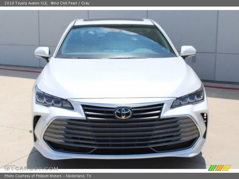 Wind Chill Pearl / Gray 2019 Toyota Avalon XLE